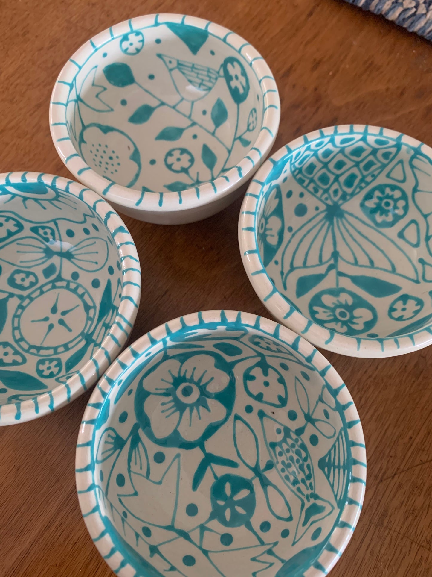 Small bowls/ramekin/3” sauce cup