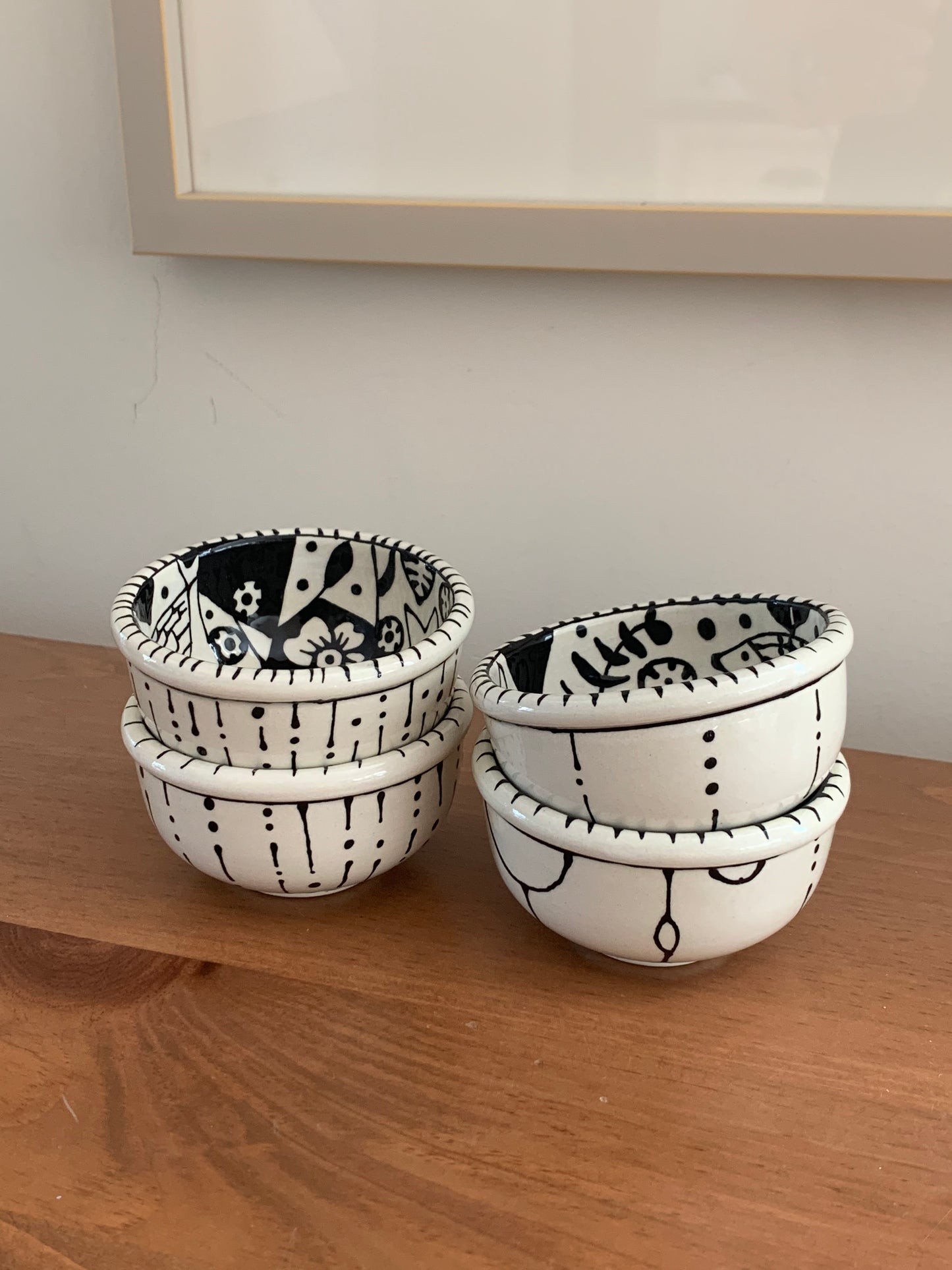 Small bowls/ramekin/3” sauce cup