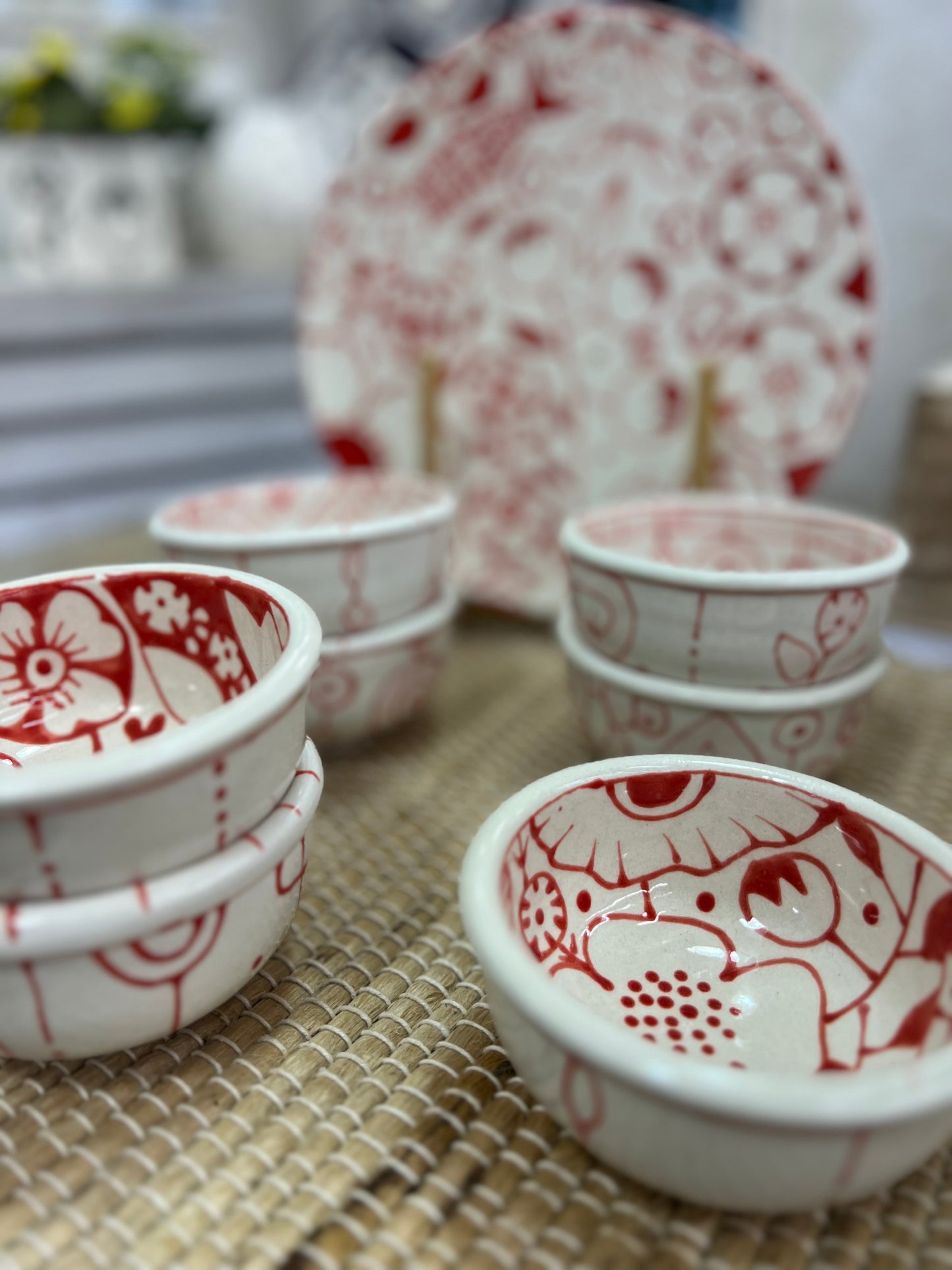 Small bowls/ramekin/3” sauce cup
