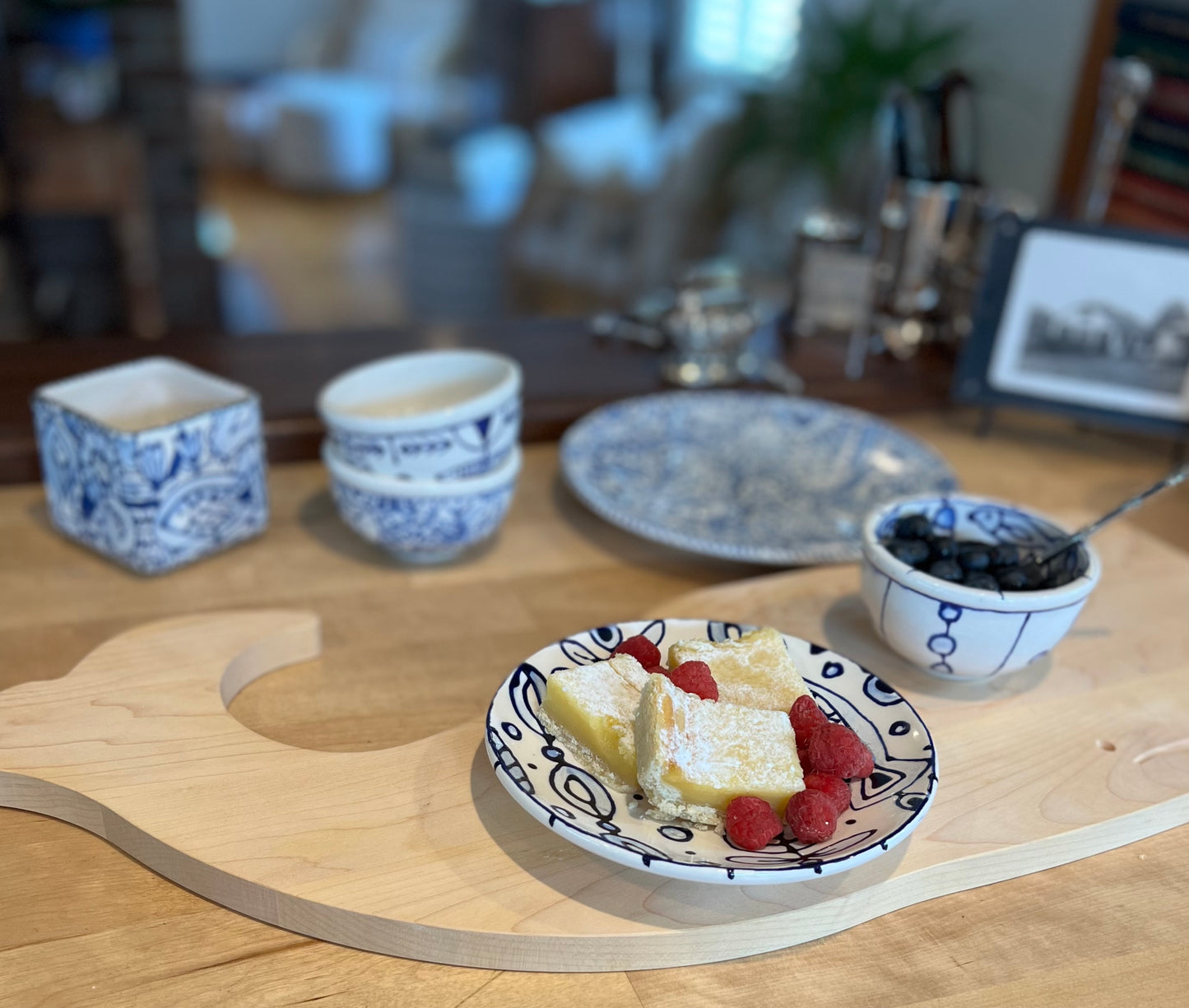 Small bowls/ramekin/3” sauce cup